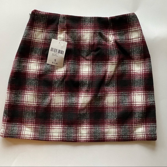 NWT Forever 21 Plaid Mini Skirt - Picture 5 of 8